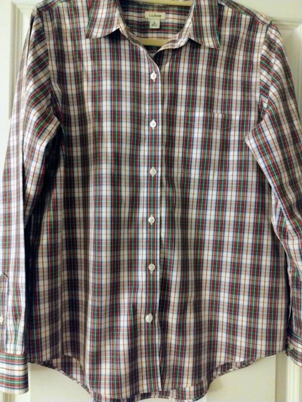 L.L. Bean Button Down Women Shirt Wrinkle Free Cotton Plaid Red Green White Blue